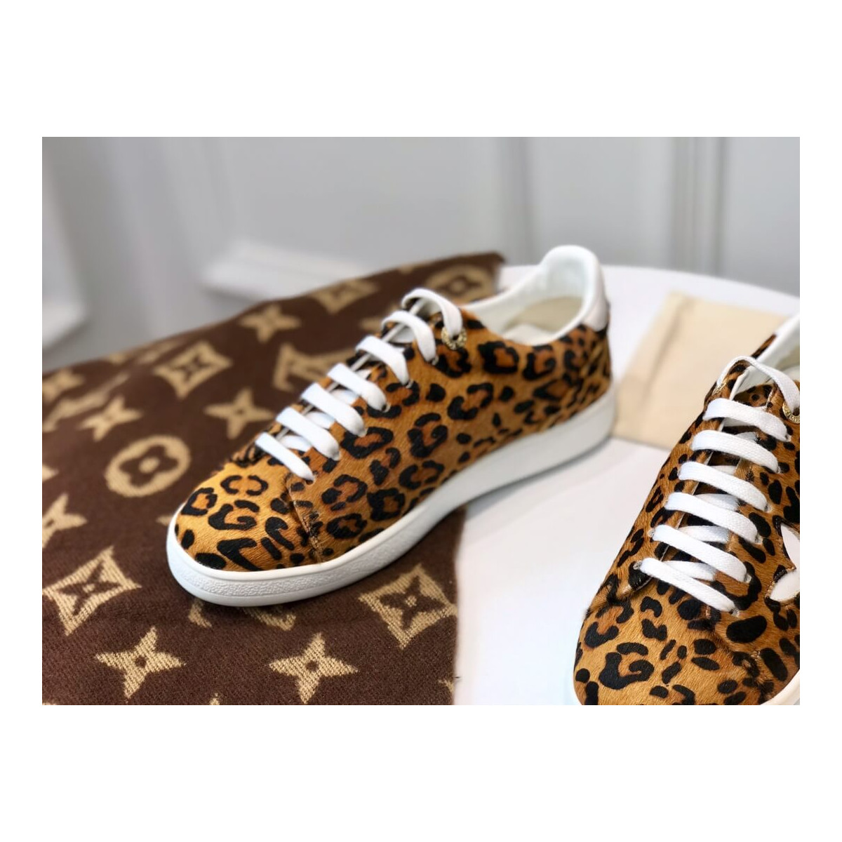 Louis Vuitton Monogram Jungle Frontrow Sneaker 1A5NQK