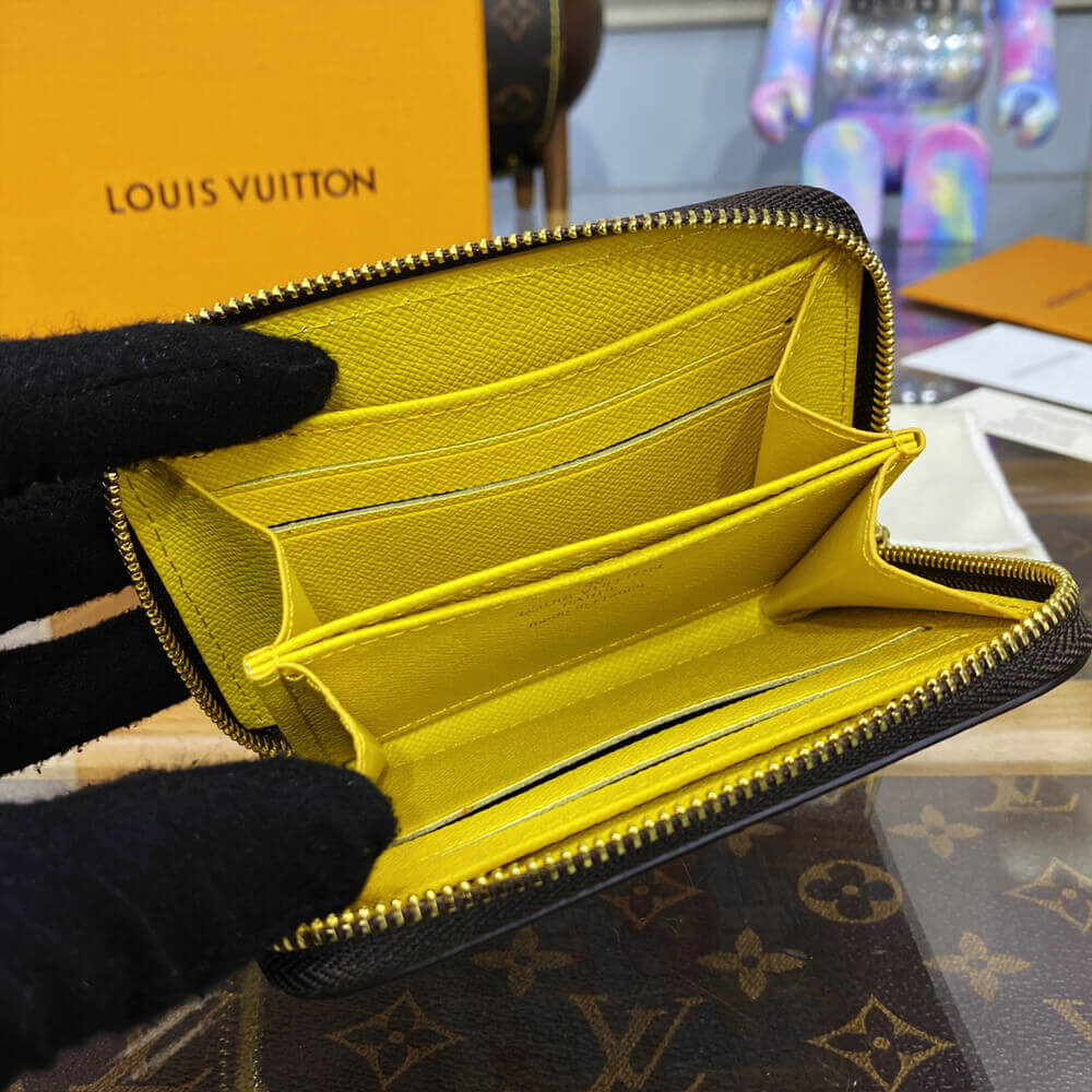 Louis Vuitton Christmas Animation 2022 Zippy Coin Purse M81629