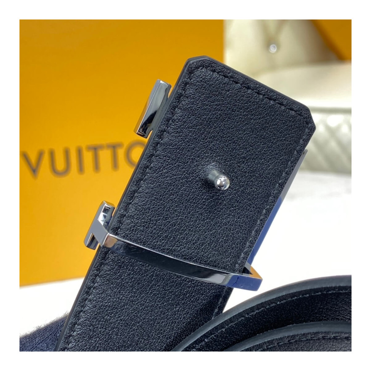 Louis Vuitton LV Pyramide 40mm Reversible M9346S