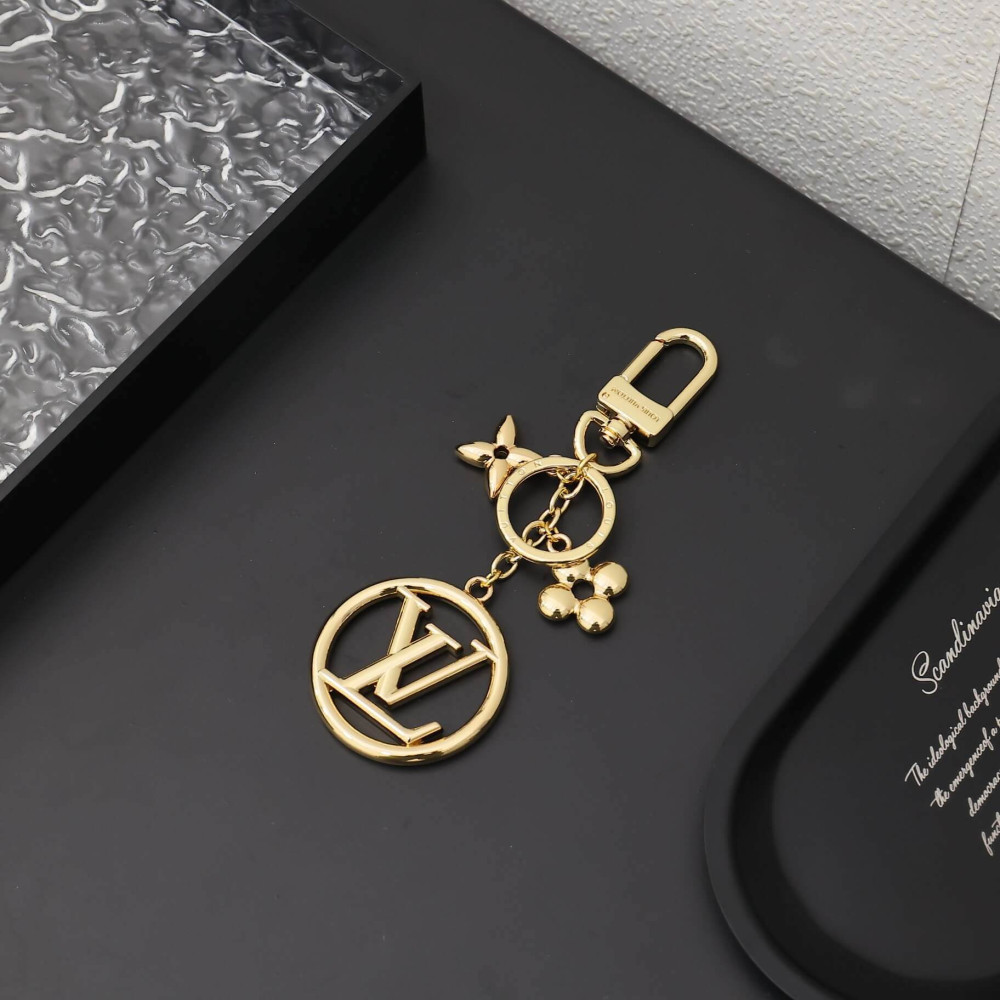 Louis Vuitton Blooming Key Holder M01006