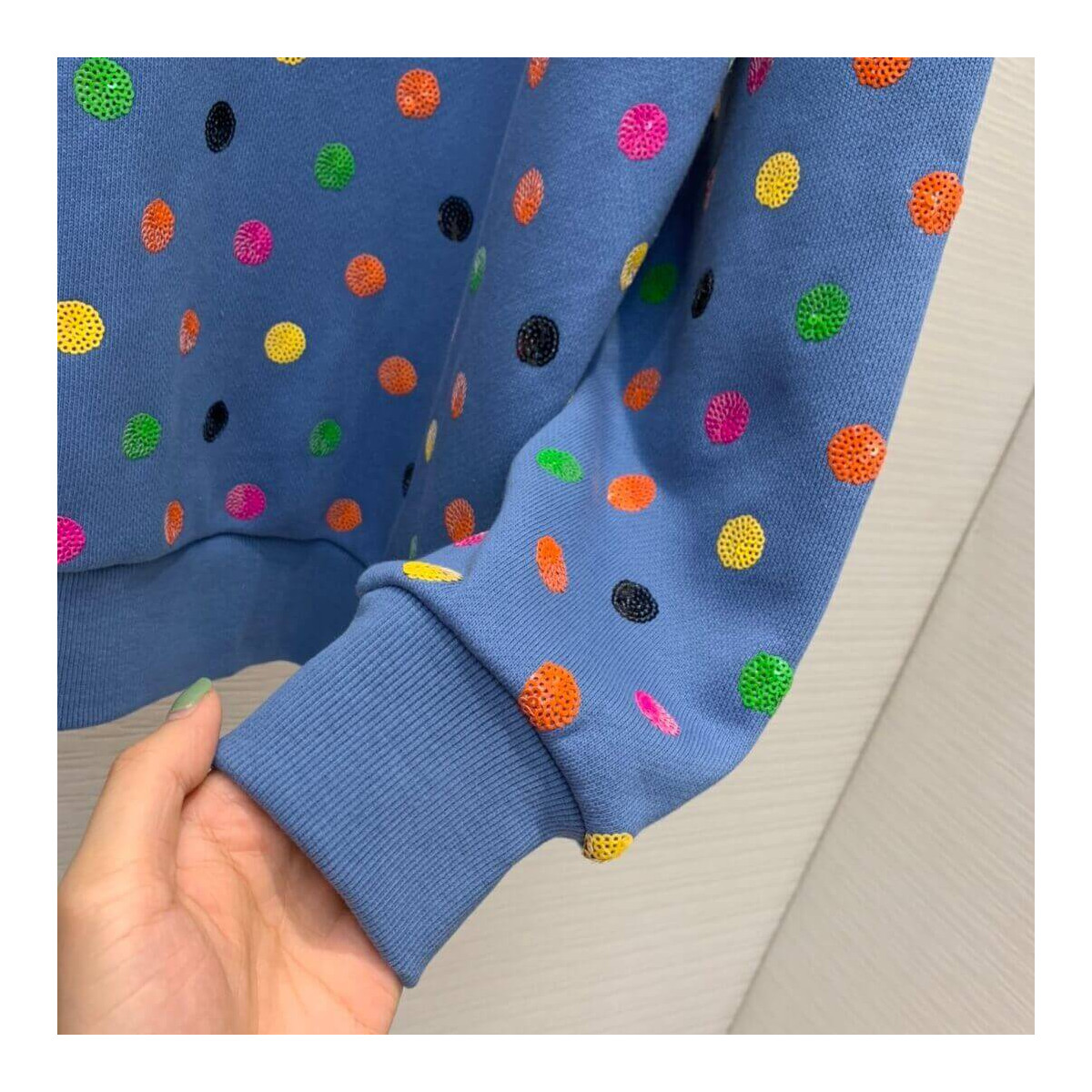 Gucci Rainbow Polka Dot Print Sweatshirt A8640