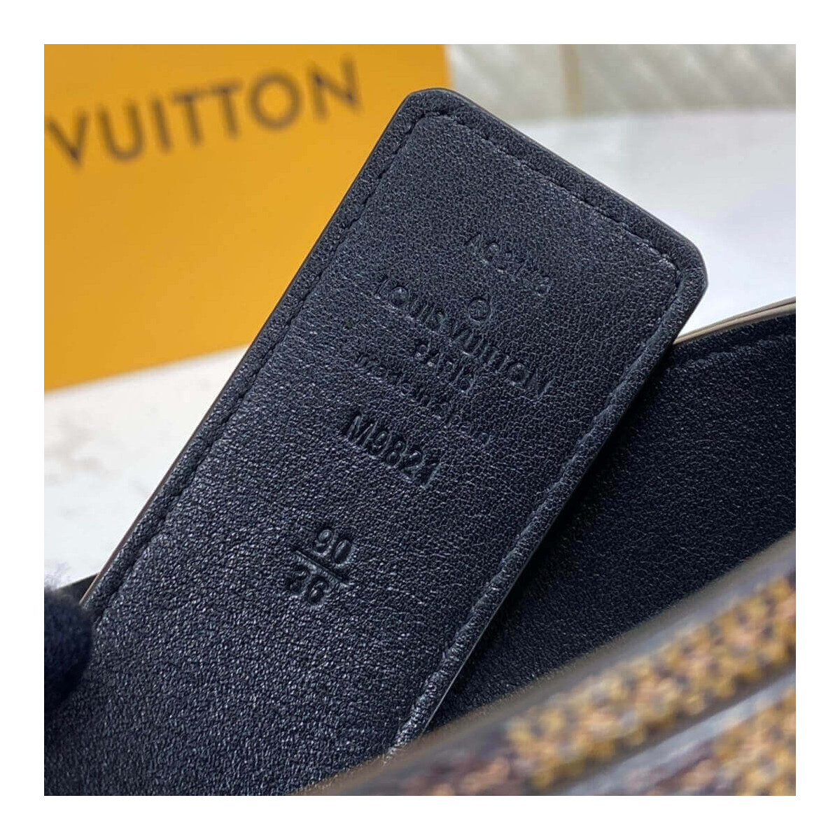 Louis Vuitton Neo Trunk 40mm Reversible Belt M0185U