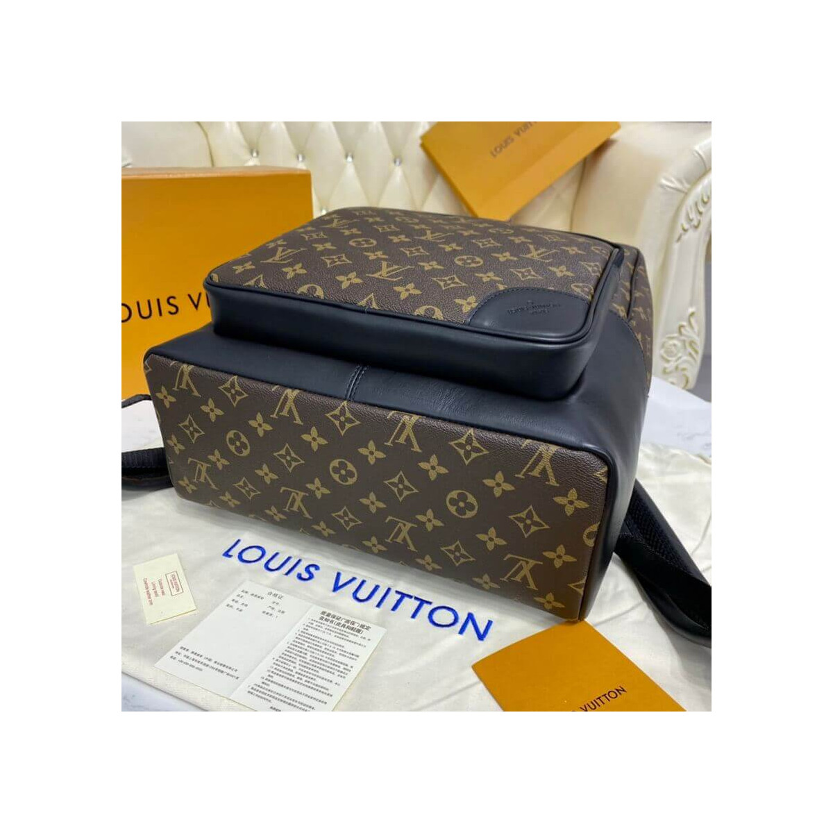 Louis Vuitton Dean Backpack M45335