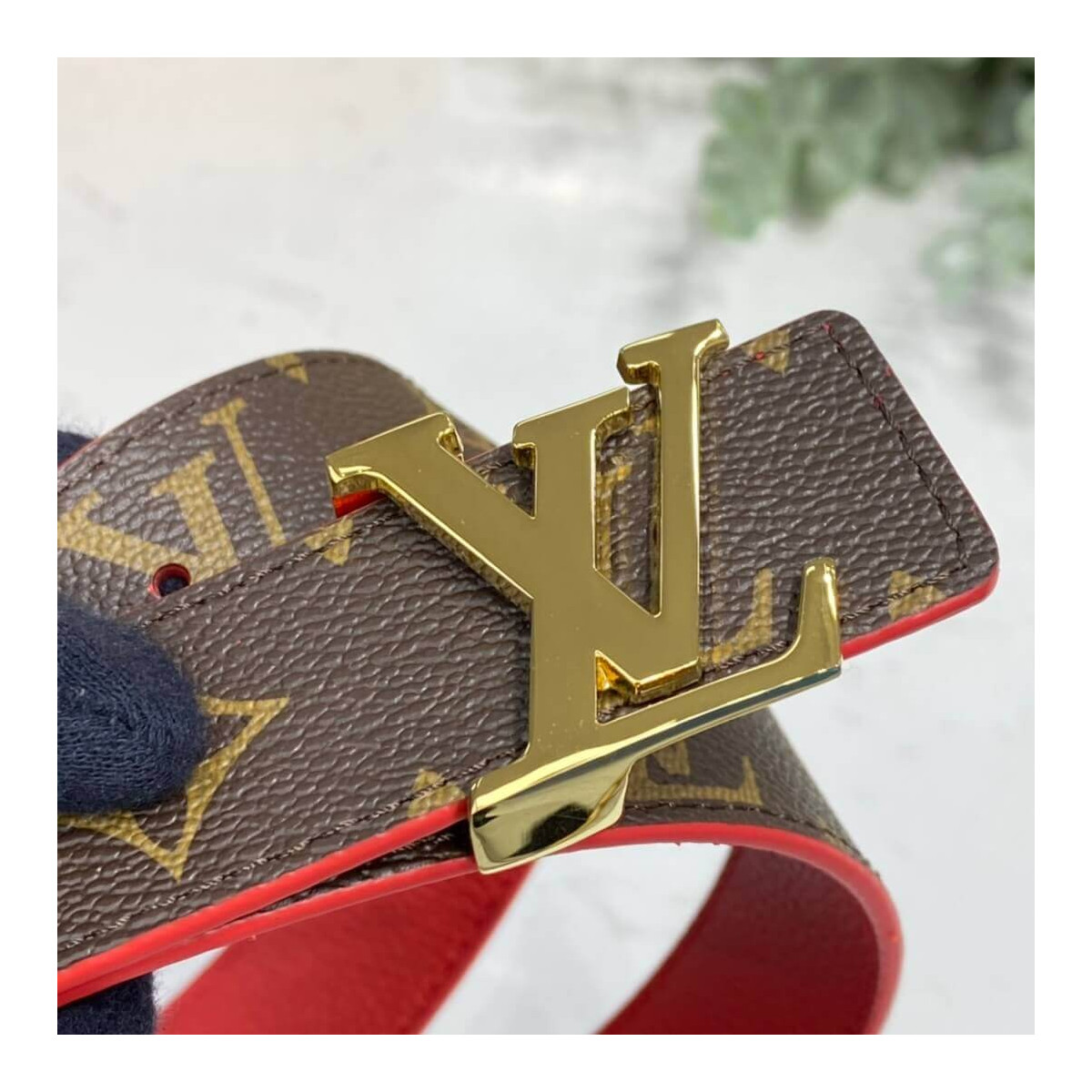 Louis Vuitton LV Initiales 30mm Reversible Belt M0317W