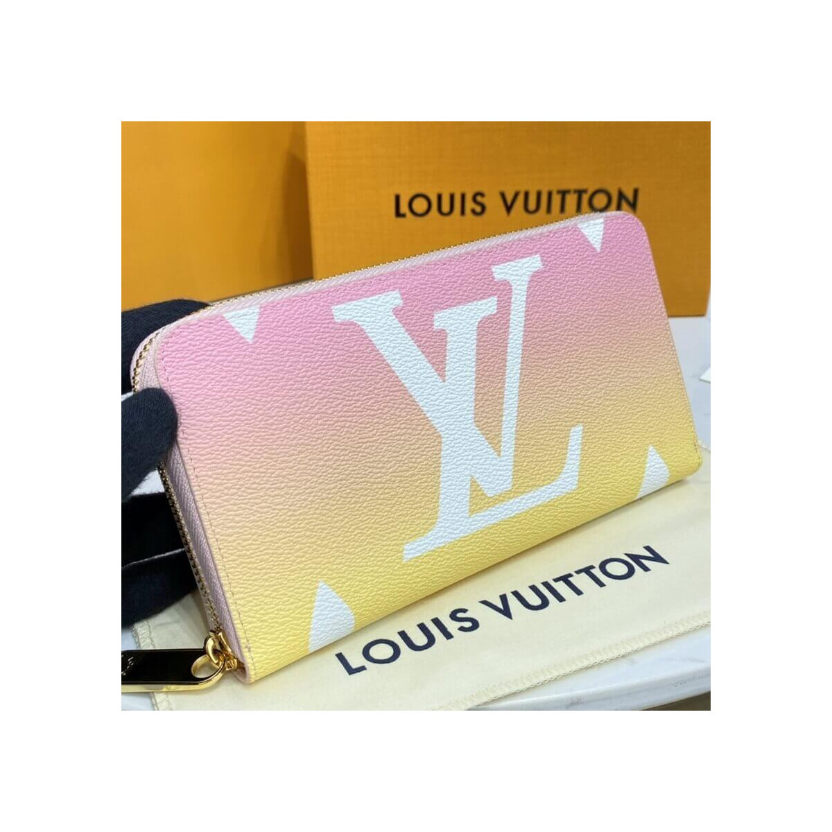 Louis Vuitton Zippy Wallet M80359 M80360 M80361