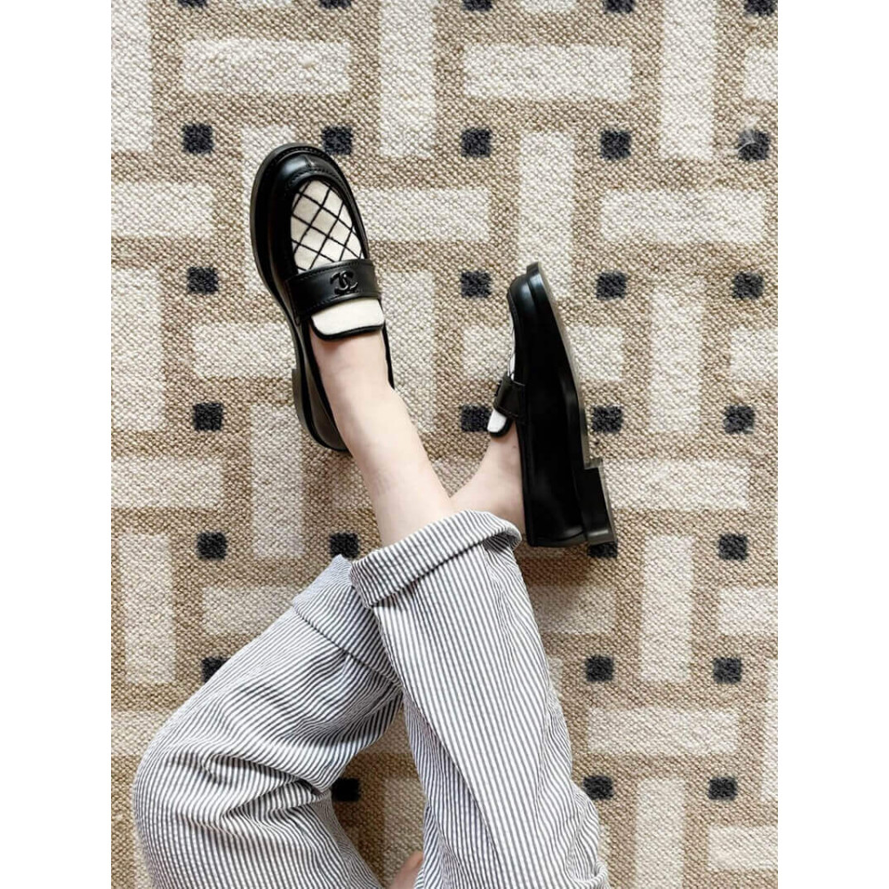 Chanel Black Leather and White Velvet Loafers