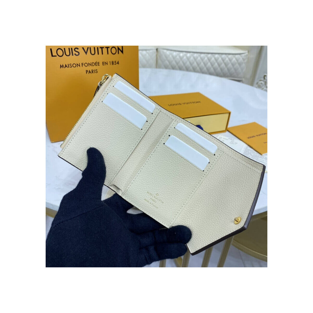 Louis Vuitton Victorine Wallet M80086