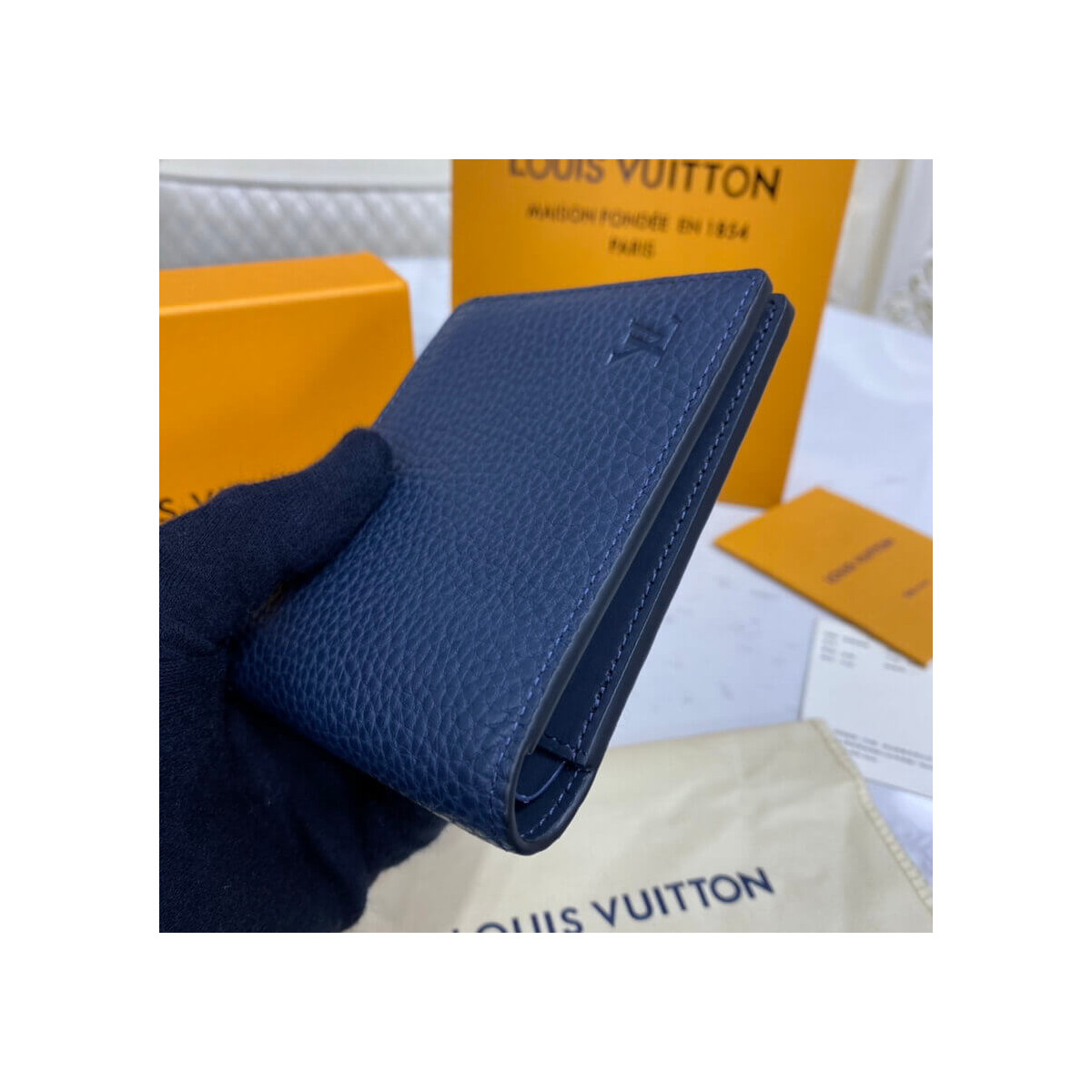 Louis Vuitton Multiple Wallet M58814 M58189