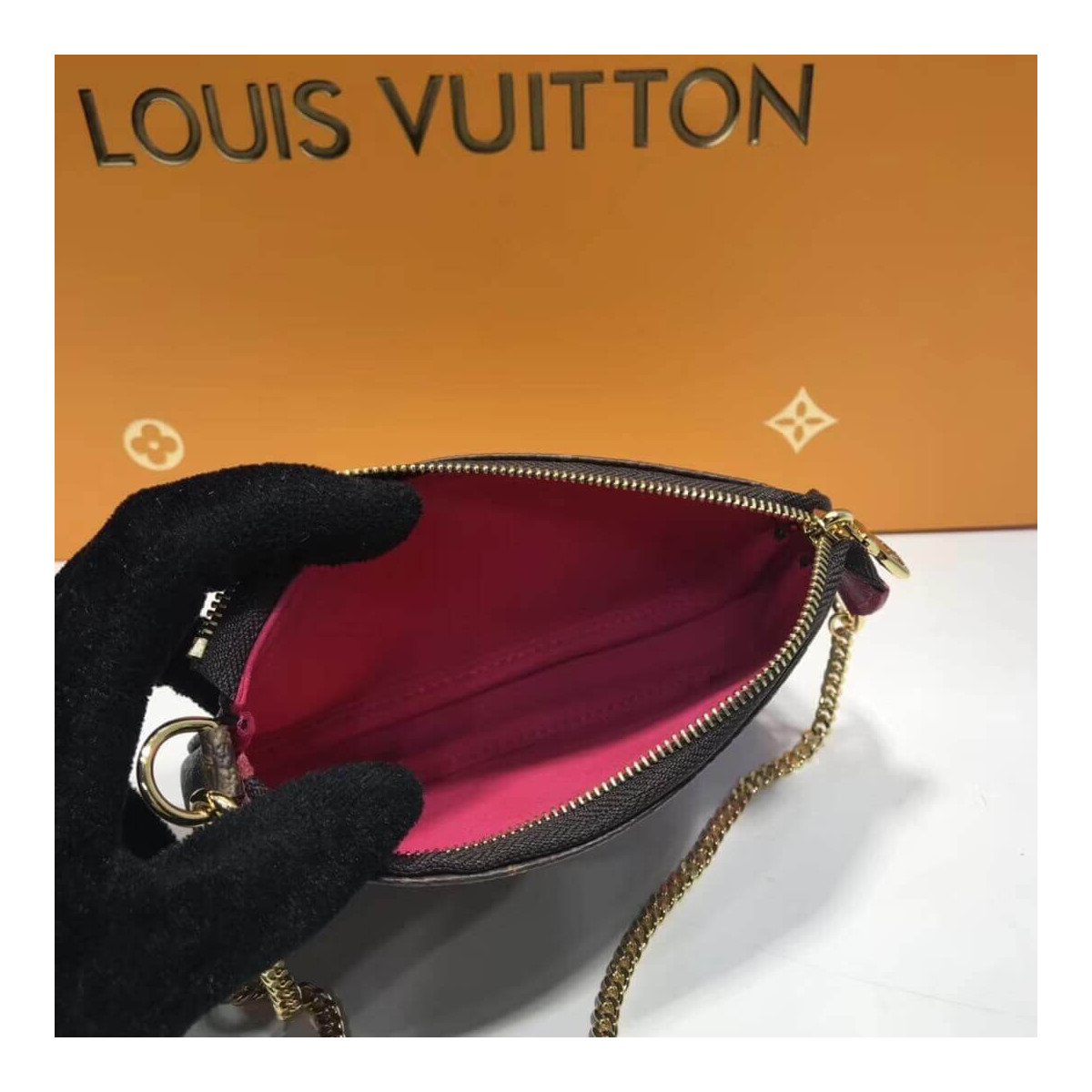 Louis Vuitton Mini Pochette Accessoires M67769