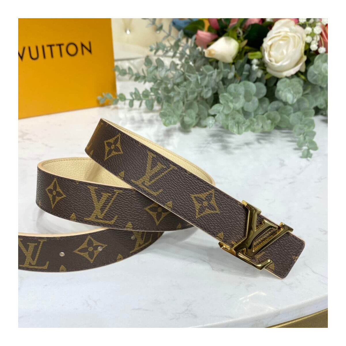 Louis Vuitton LV Initiales 30mm Reversible Belt M0317W