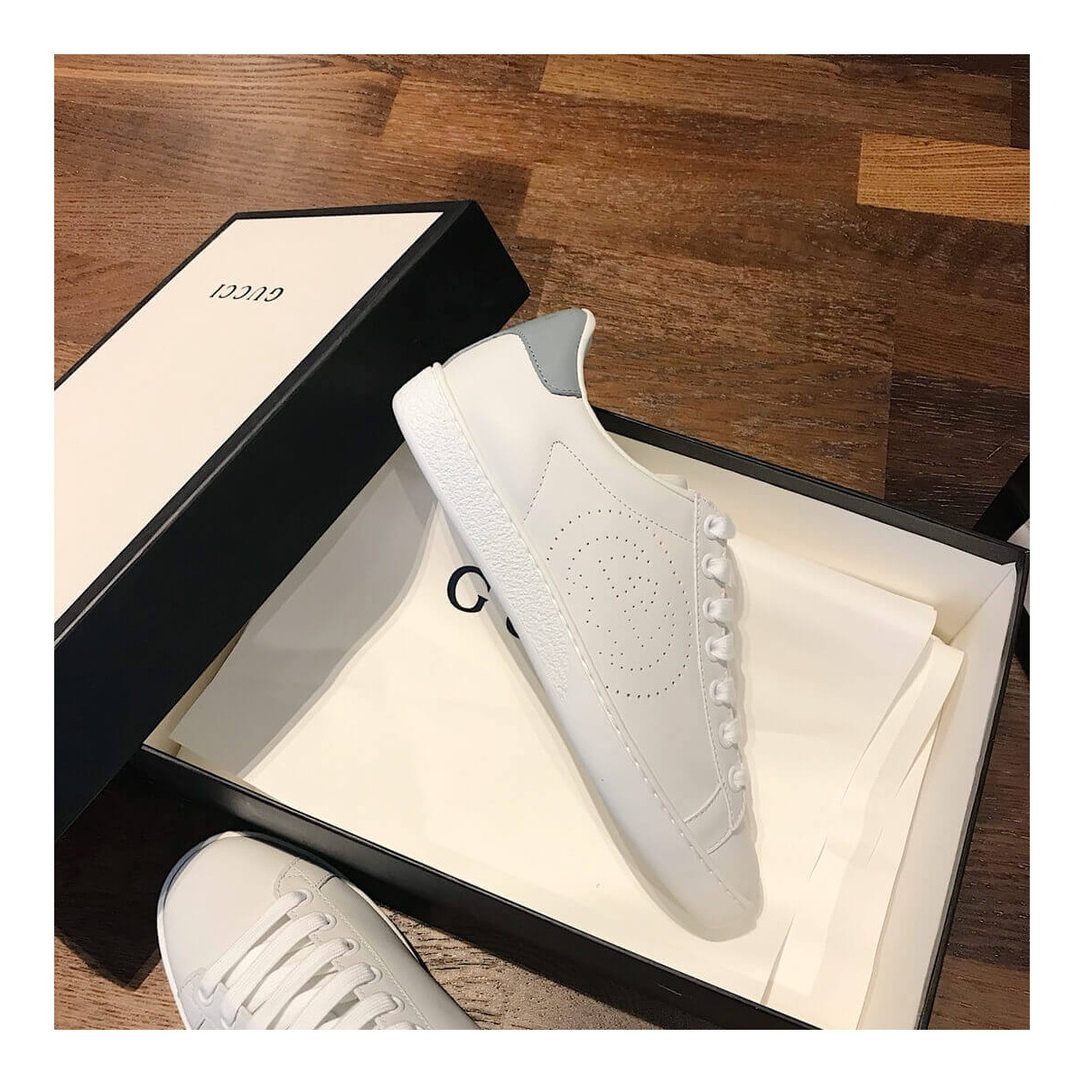 Gucci Ace Sneaker With Interlocking G 598527