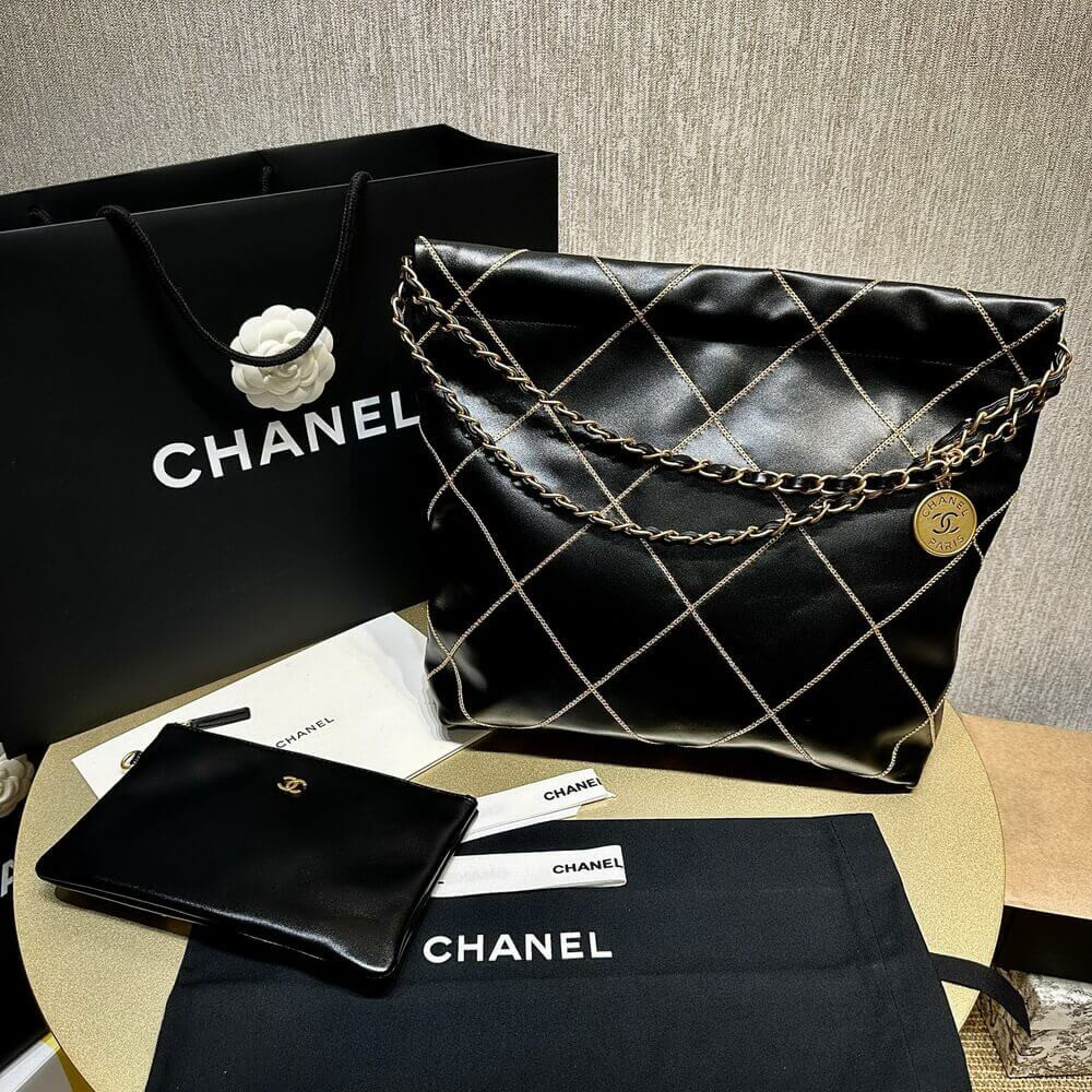 Chanel 22 Handbag Shiny Metallic Calfskin AS3260 Black/Gold