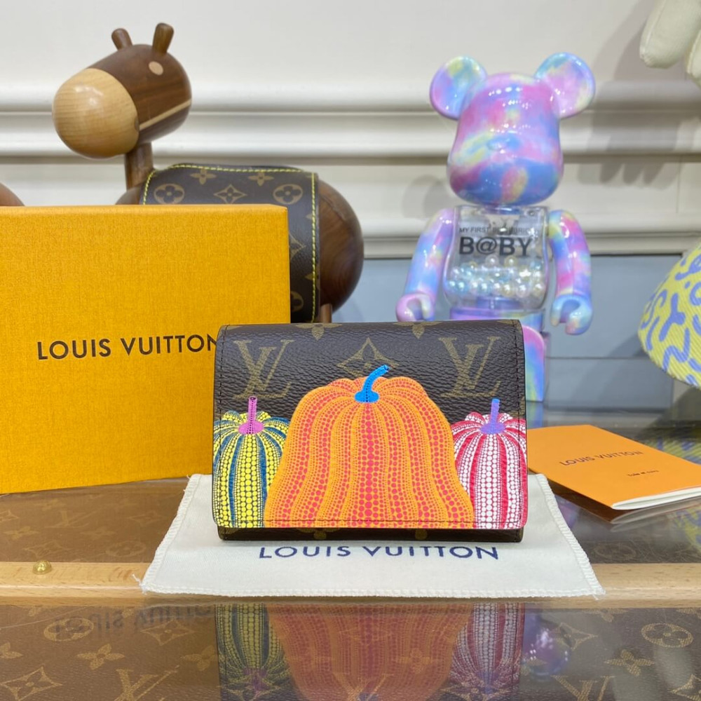 Louis Vuitton x Yayoi Kusama Victorine Wallet M82111