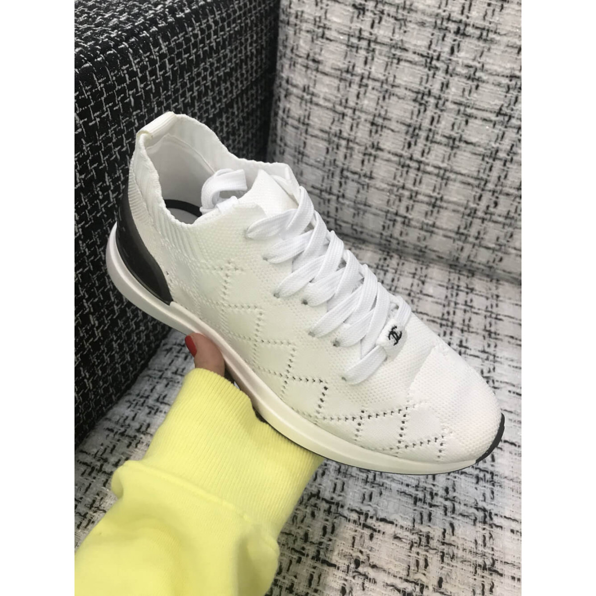 Chanel Mixed Fibers Sneakers G35549