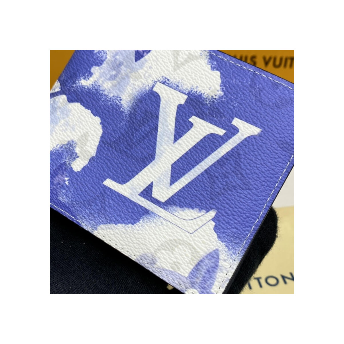 Louis Vuitton Blue Multiple Wallet M80458