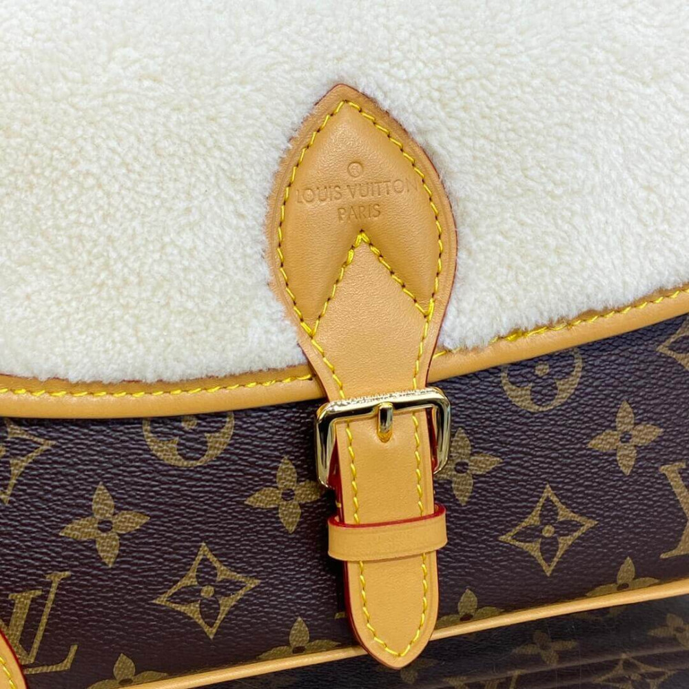 Louis Vuitton Monogram and Shearling Diane Bag M46317