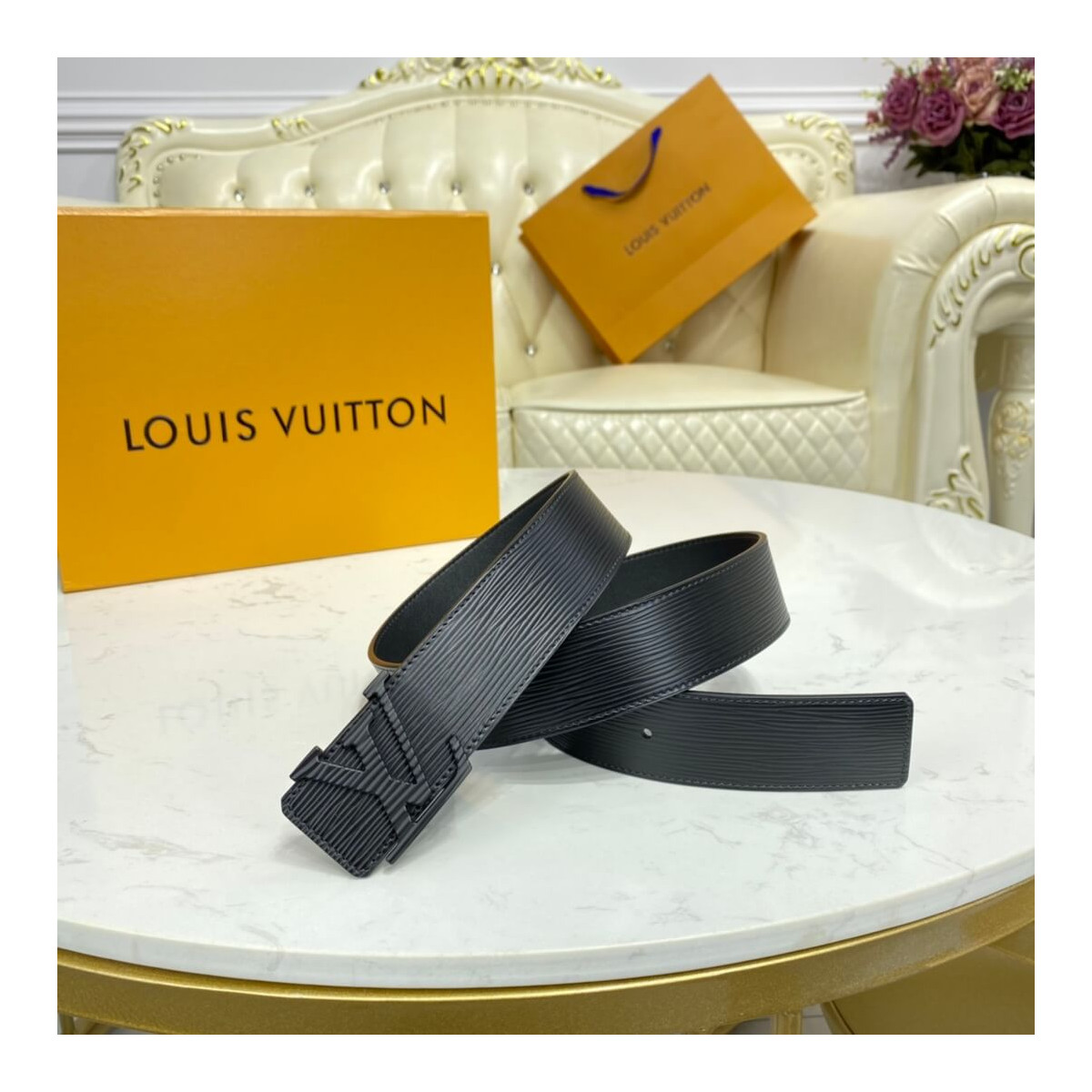 Louis Vuitton LV Initiales 40mm M9229S