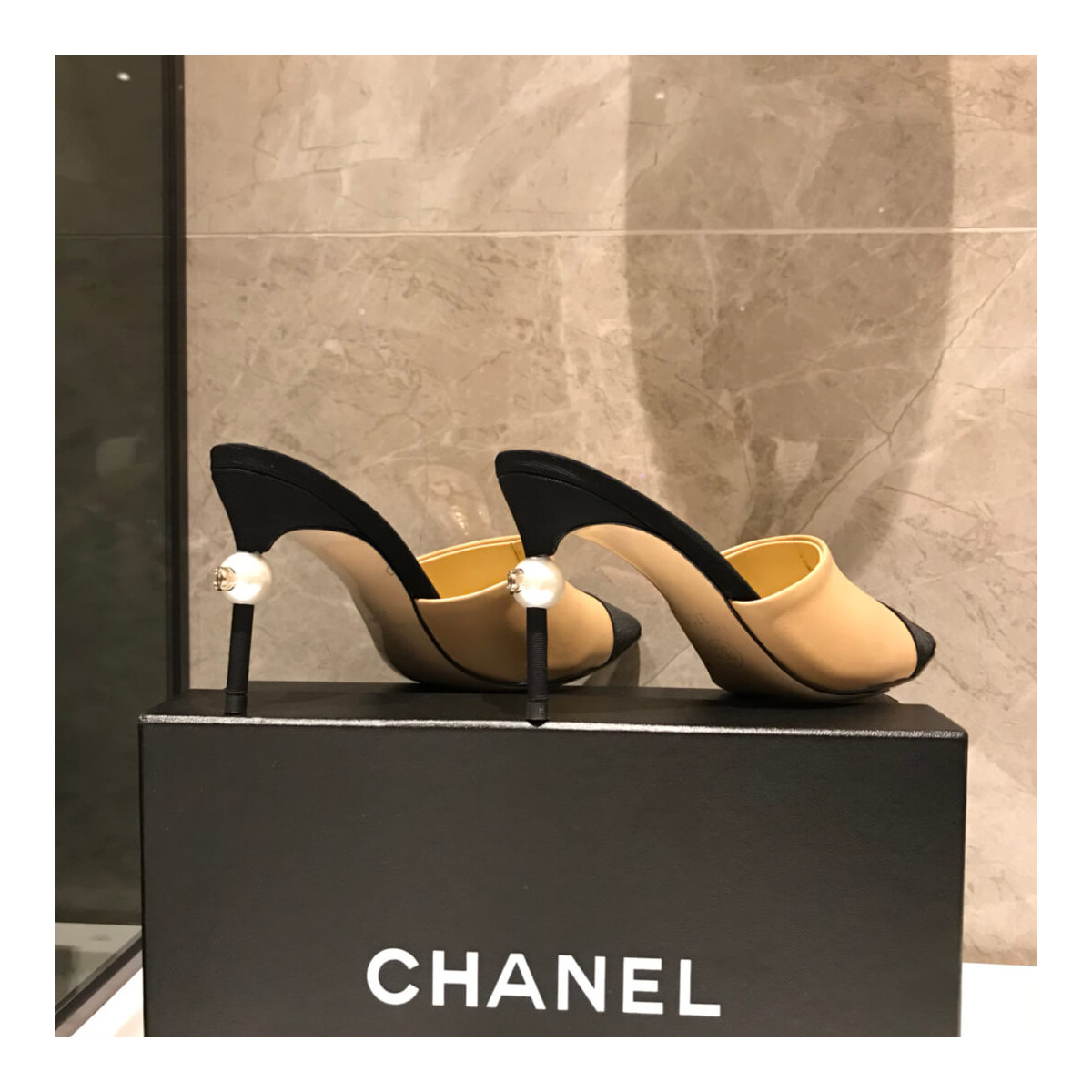 Chanel Pearl Mules G383421