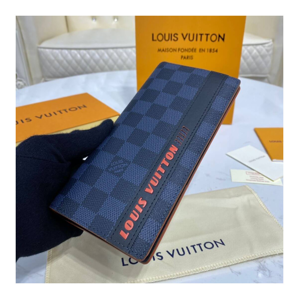 Louis Vuitton Brazza Wallet N60240