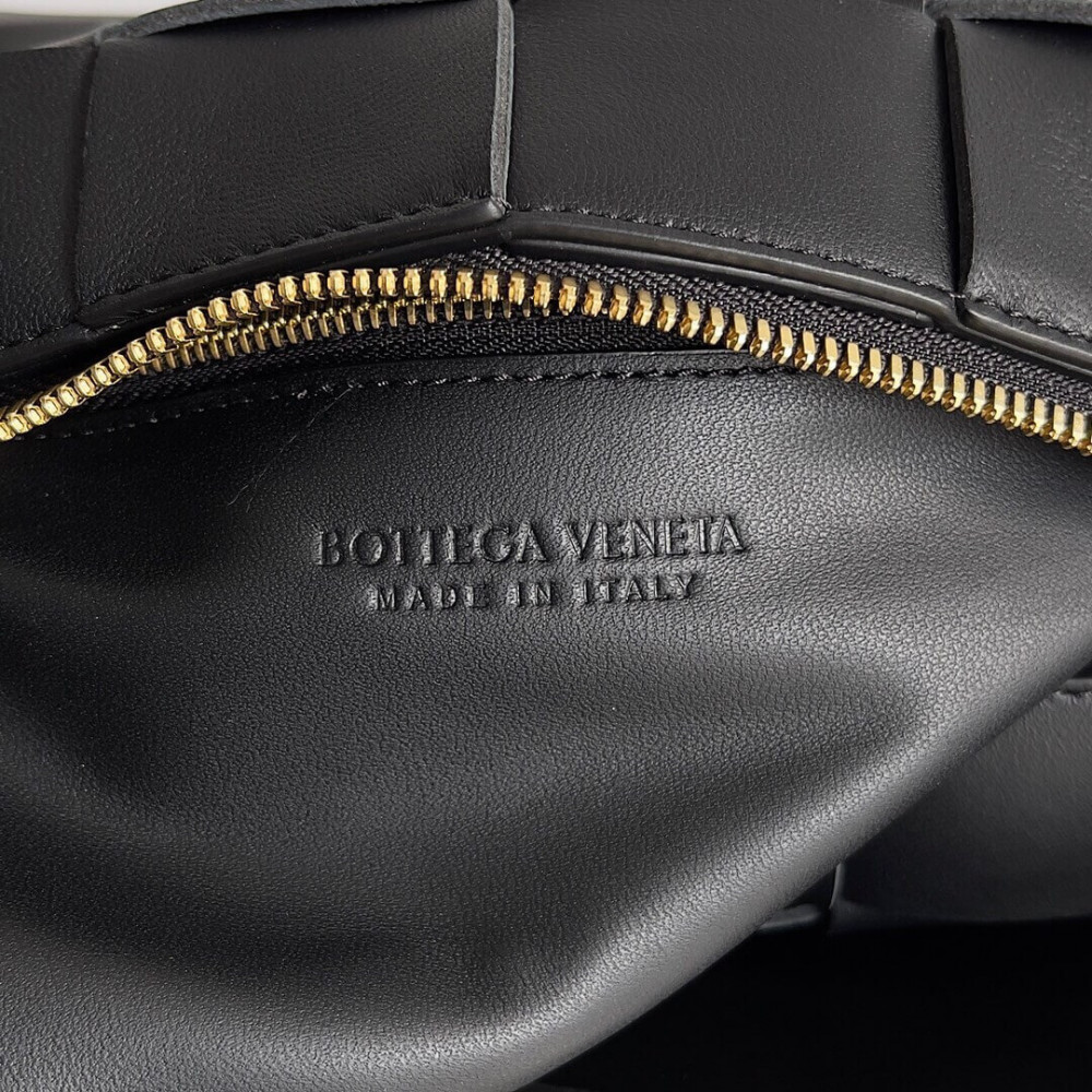 Bottega Veneta Brick Cassette Black