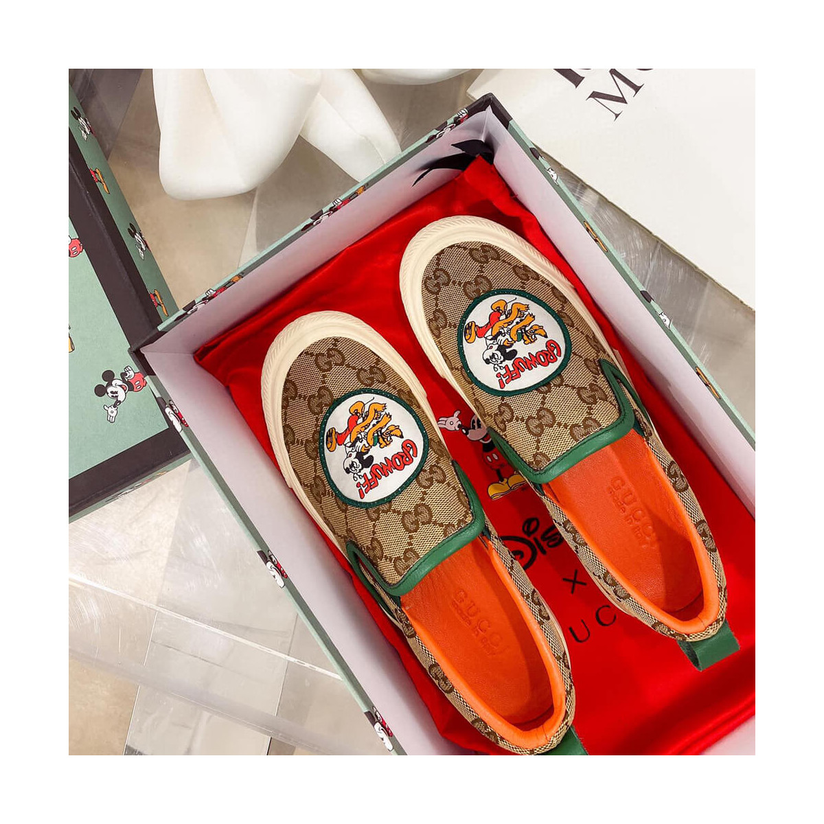 Gucci GG Disney x Gucci Loafer 875605 Green / Orange