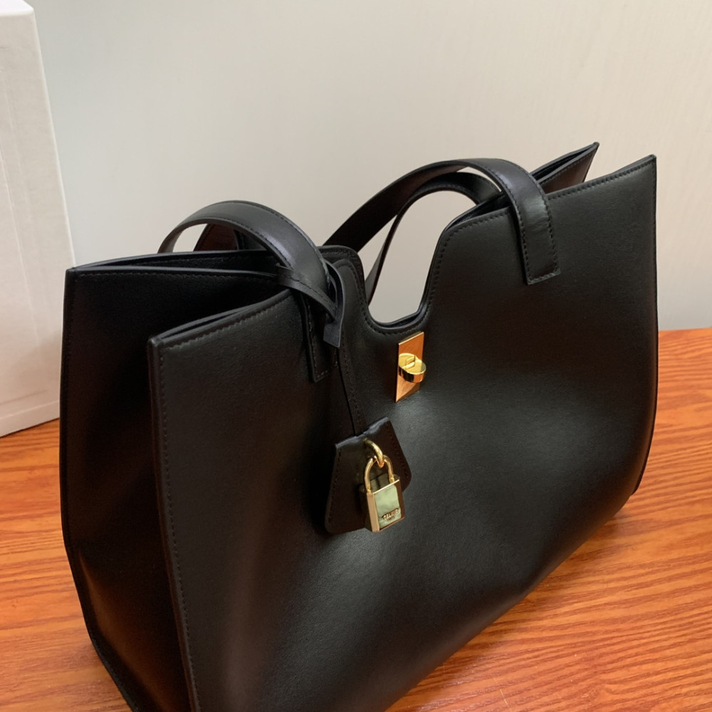 Celine Cabas 16 In Smooth Calfskin 112583