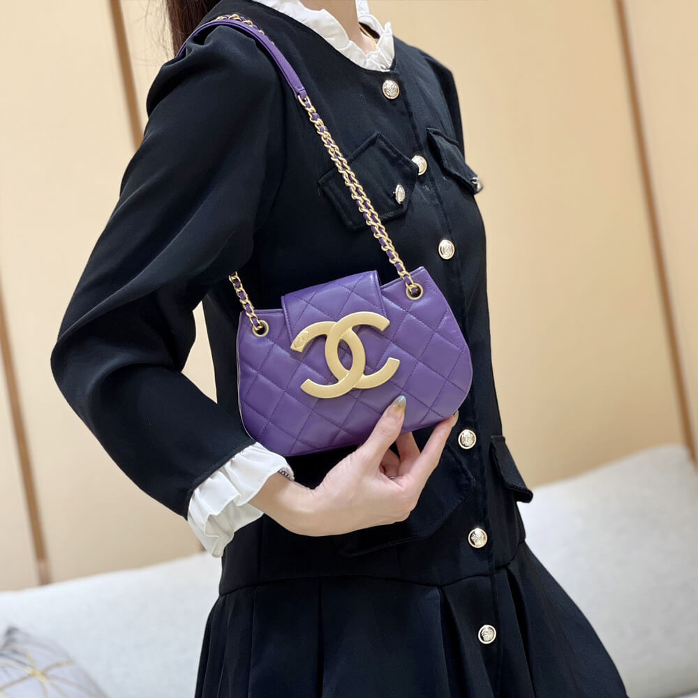 Chanel 24C Quilted Lambskin Small Messenger Bag AS4609