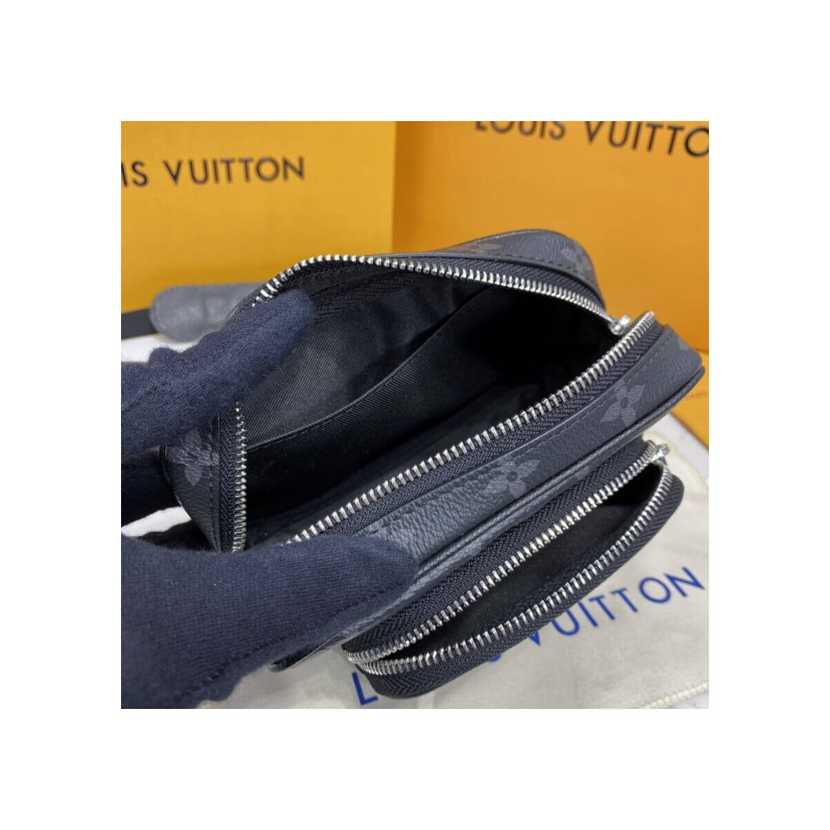 Louis Vuitton Outdoor Pouch K45 M30755