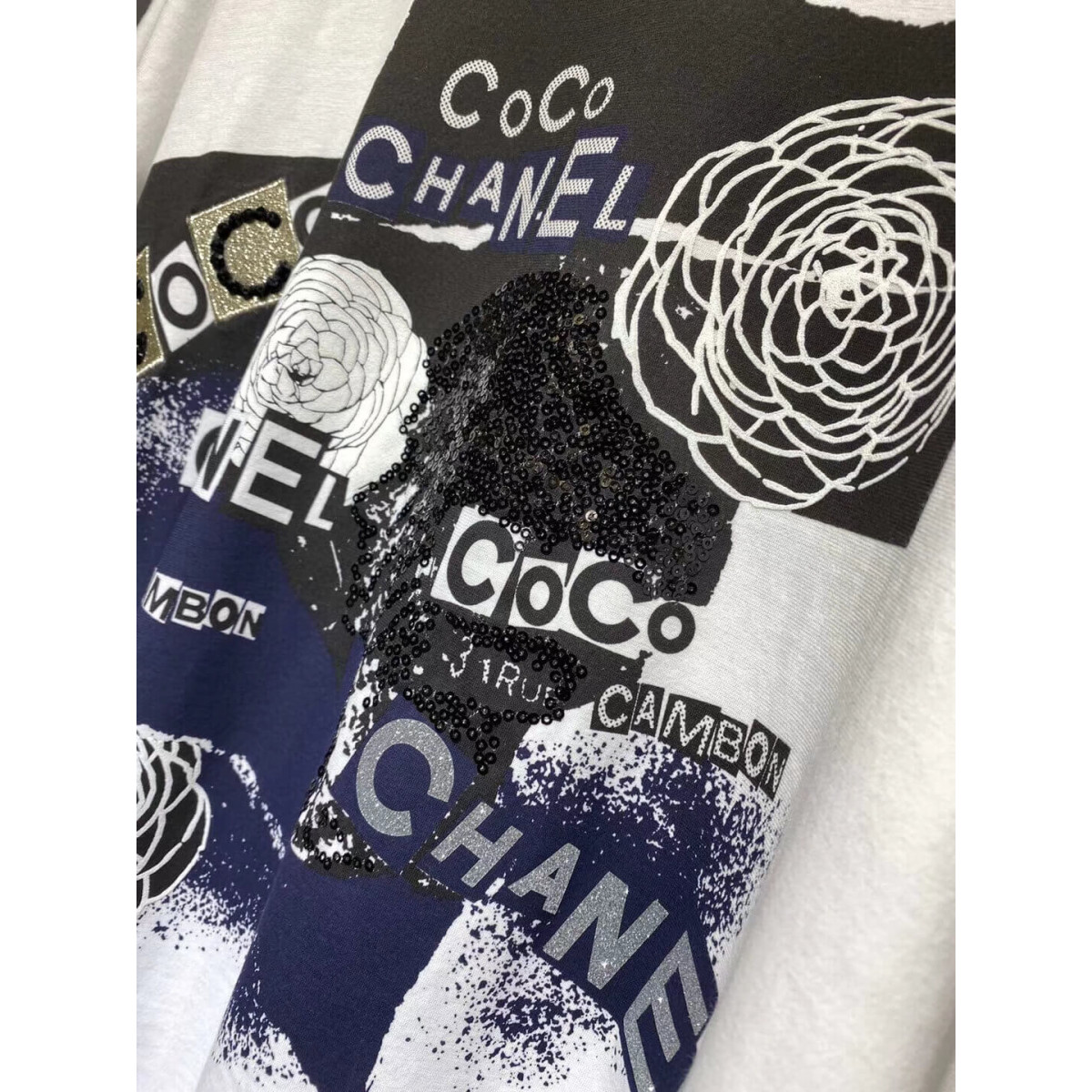 Chanel T-Shirts 766200