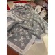 Louis Vuitton Monogram Giant Shawl MP2412 MP2382