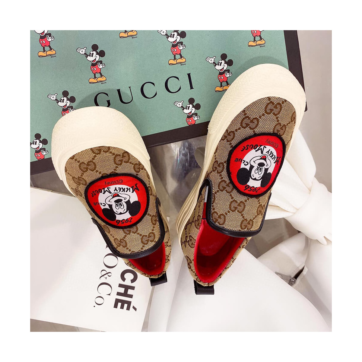 Gucci GG Disney x Gucci Loafer 875605 Black / Red