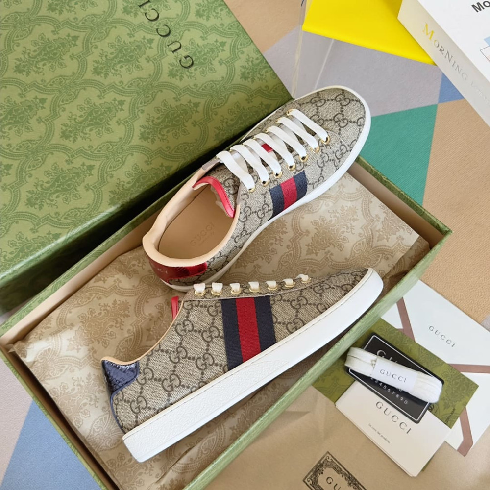 Gucci Beige GG Supreme Ace Sneaker 449410