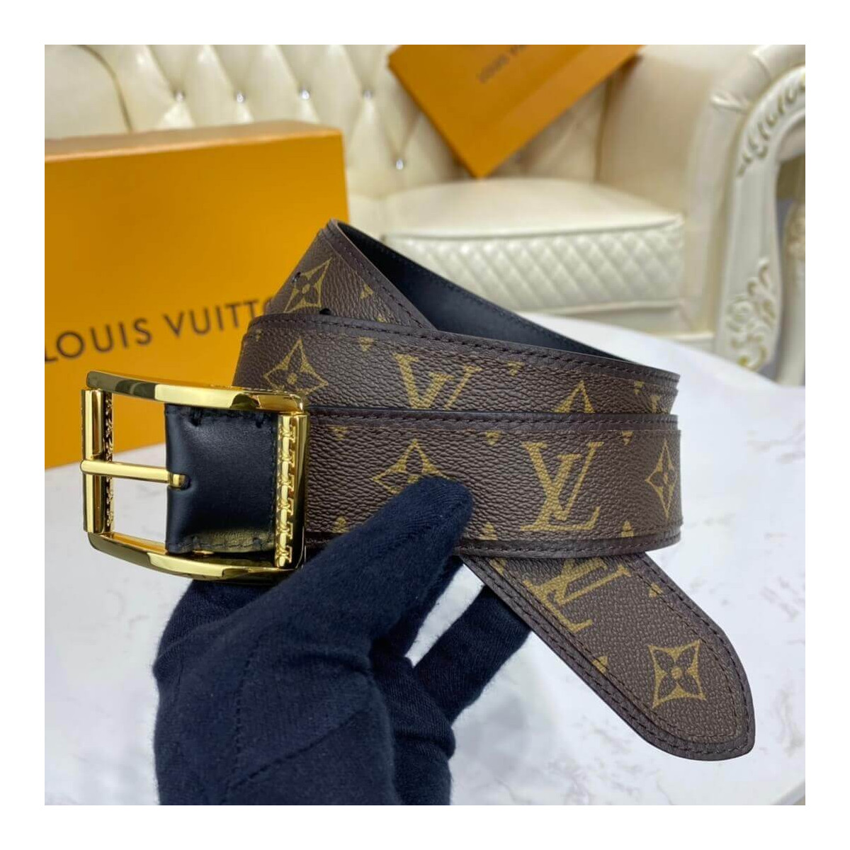 Louis Vuitton Reverso 40mm Reversible Belt M0283U