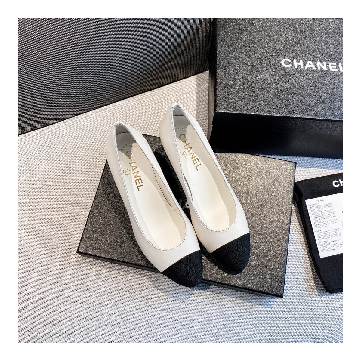 Chanel Pearl Embellished Pumps 32127