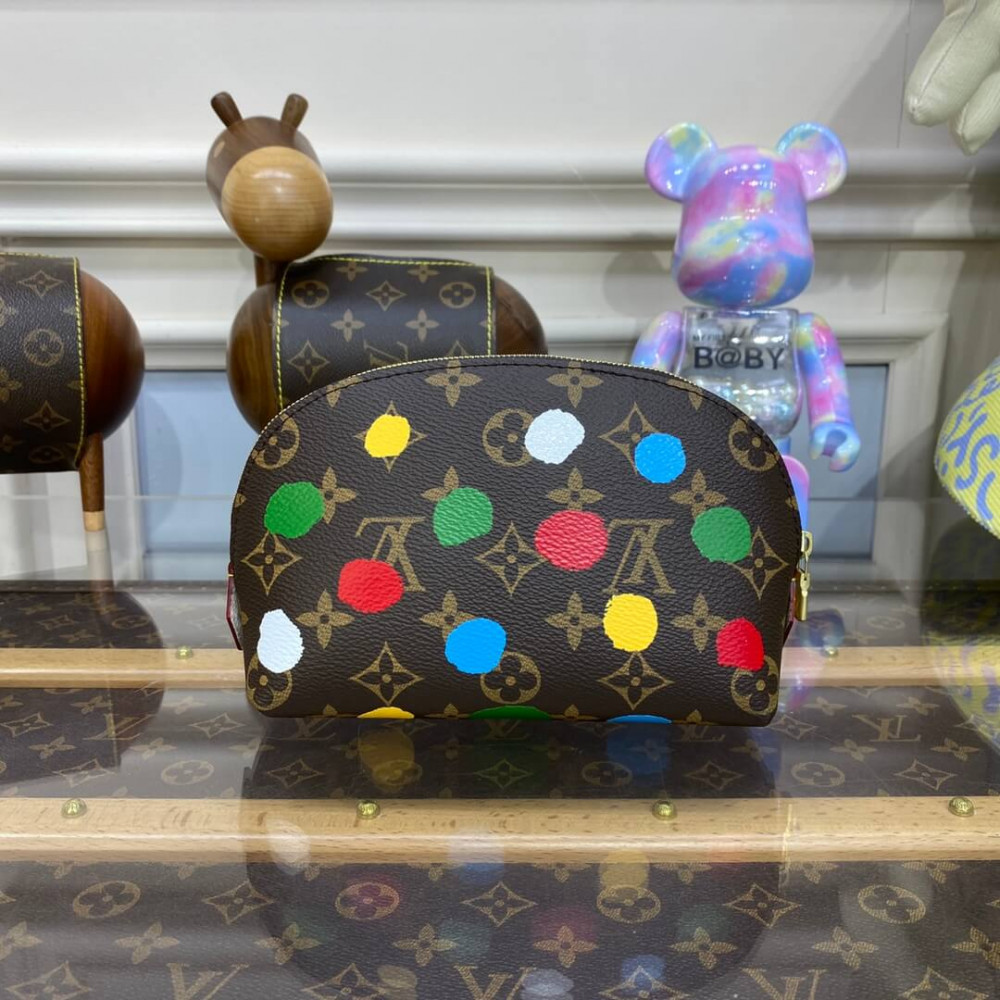 Louis Vuitton Yayoi Kusama Cosmetic Pouch M81895