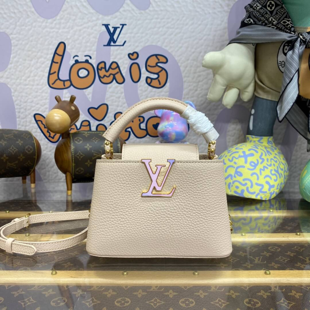 Louis Vuitton Capucines Mini M23082 Quartz White