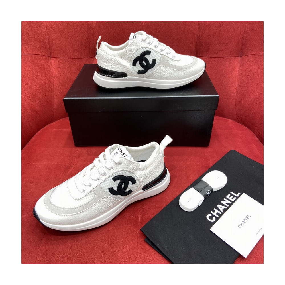 Chanel Logo Low-Top Sneakers G37491