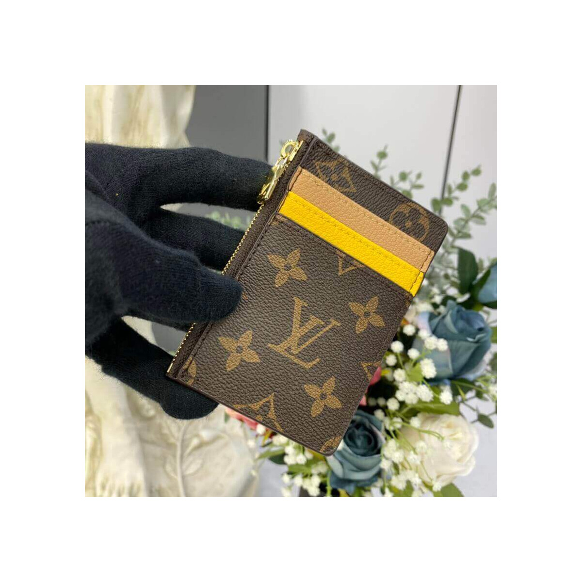 Louis Vuitton Daisy Duck Coin &amp; Card Holder