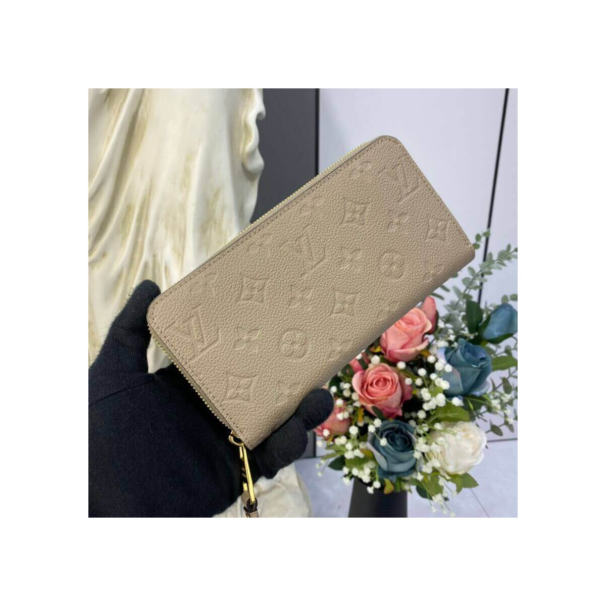 Louis Vuitton Monogram Empreinte Zippy Wallet M69034