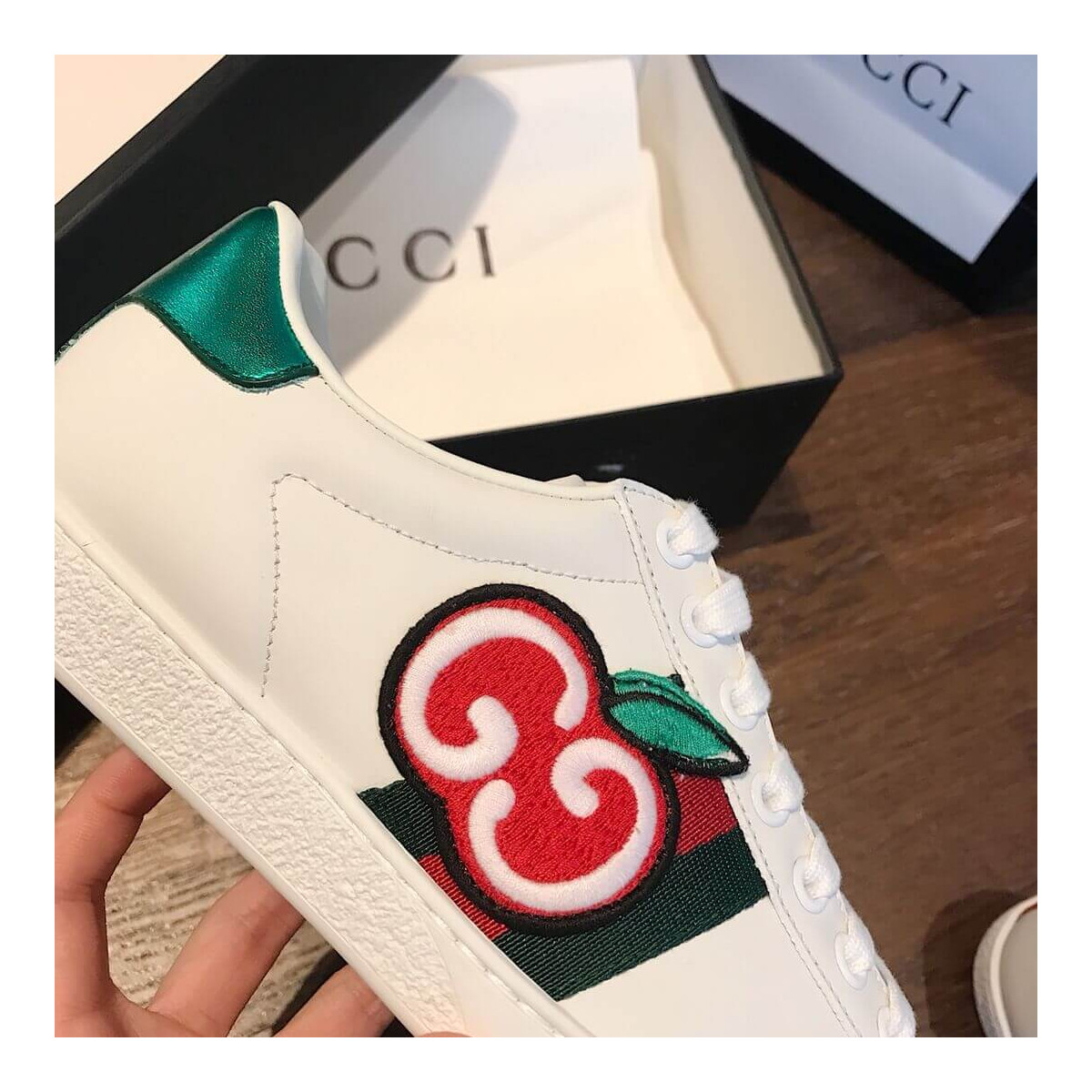 Gucci Ace sneaker with GG Apple 611377