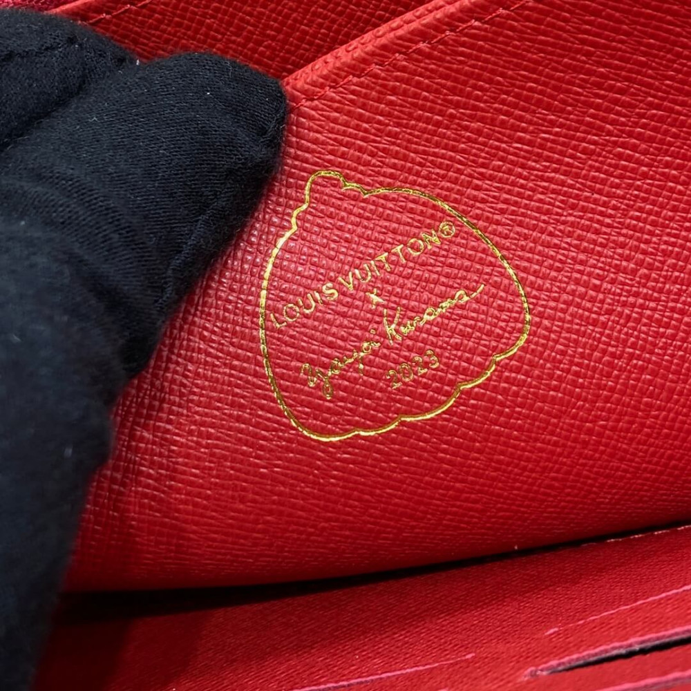 Louis Vuitton x Yayoi Kusama Zippy Wallet M81864