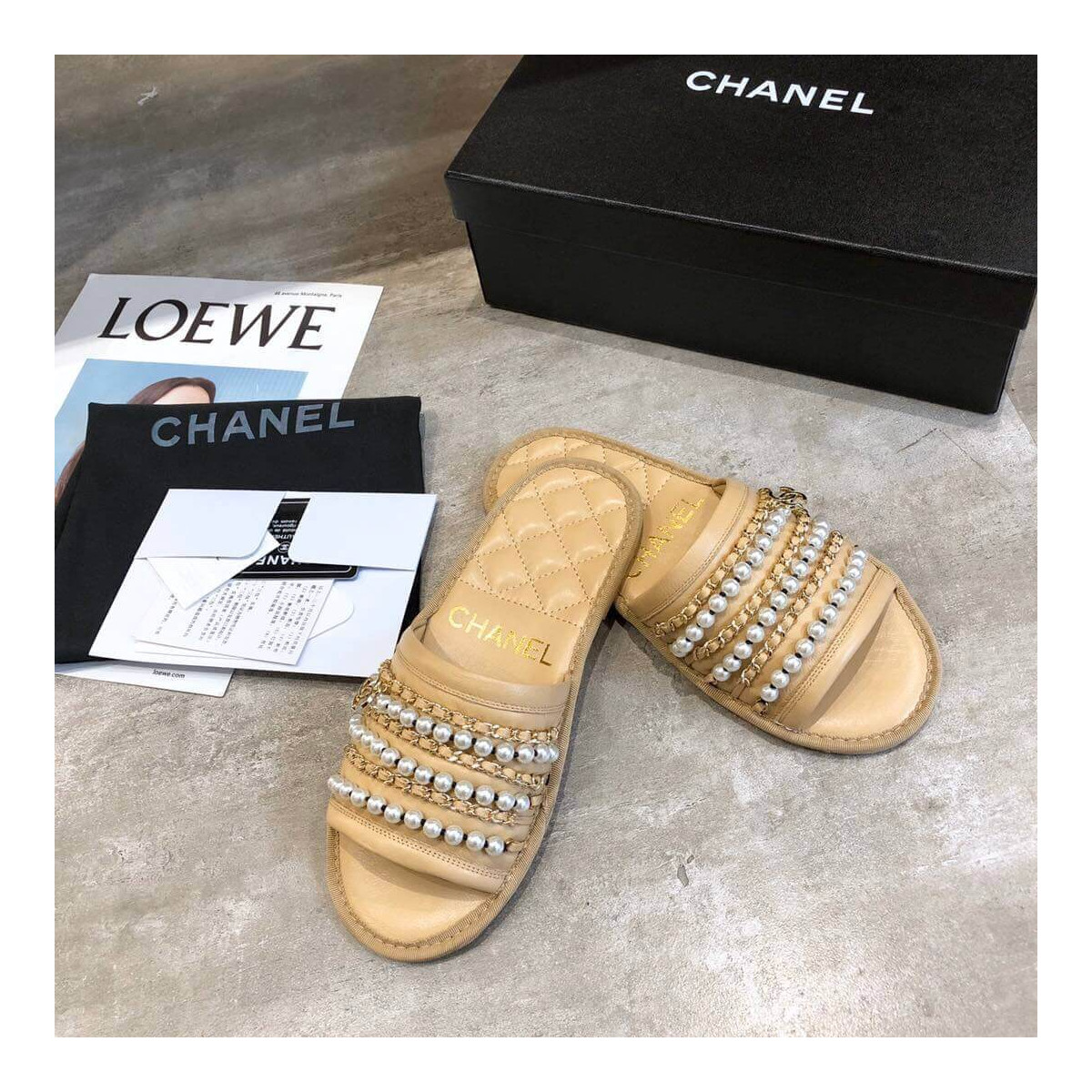 Chanel Chain and Pearl Slipper G34406