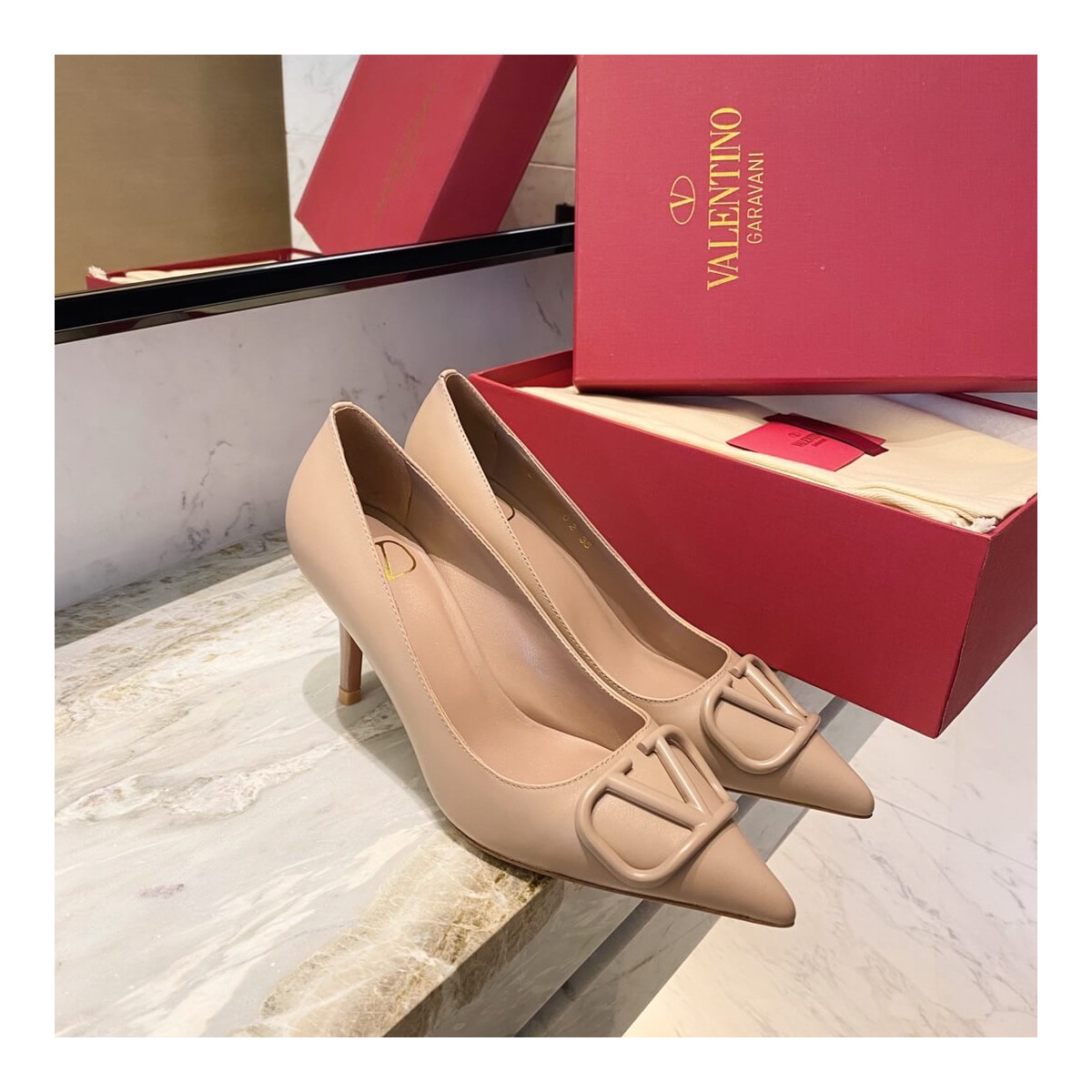 Valentino Garavani Vlogo Calfskin Pump 75mm TW2S0R78