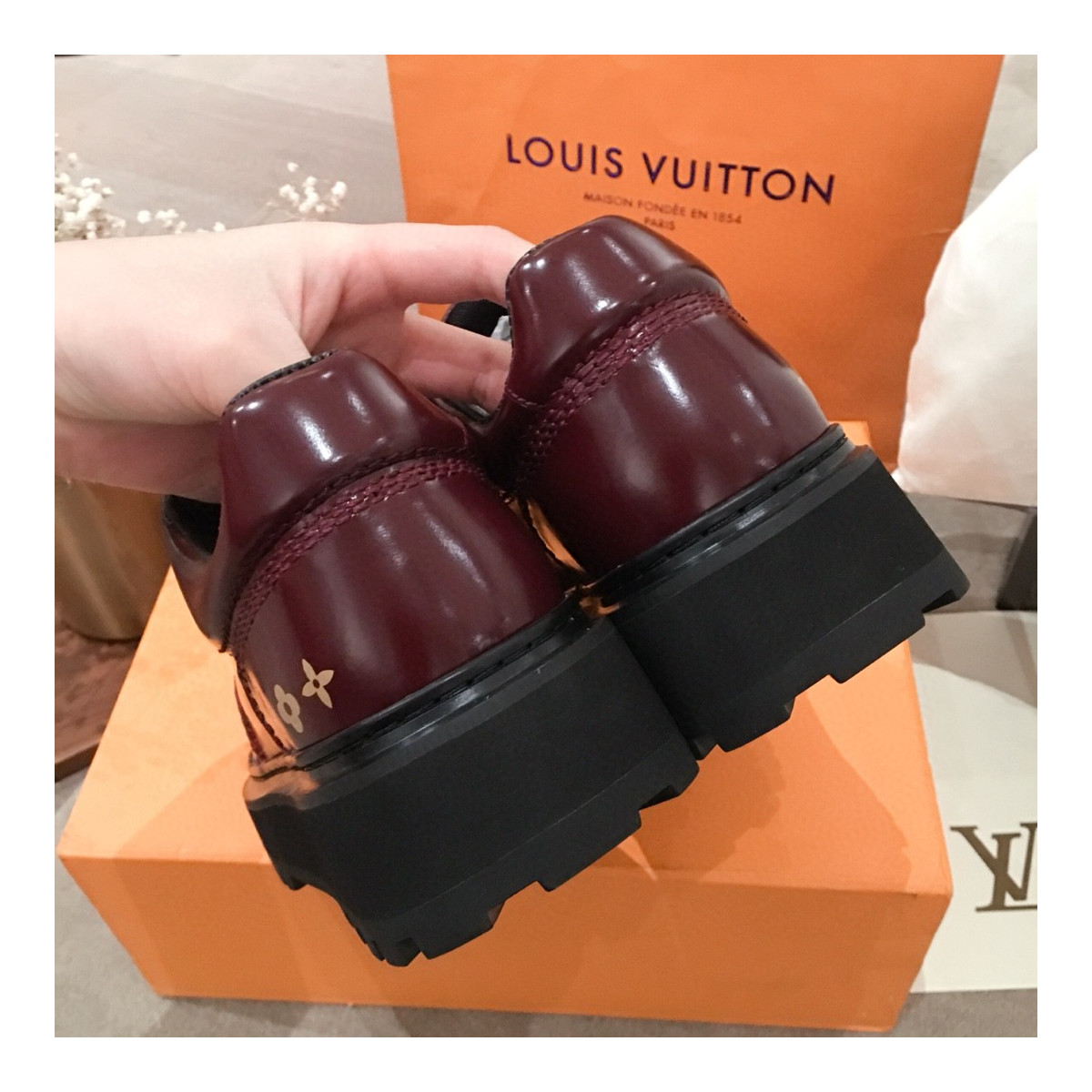 Louis Vuitton Beverly Hills Sneaker 1A46OW Burgundy