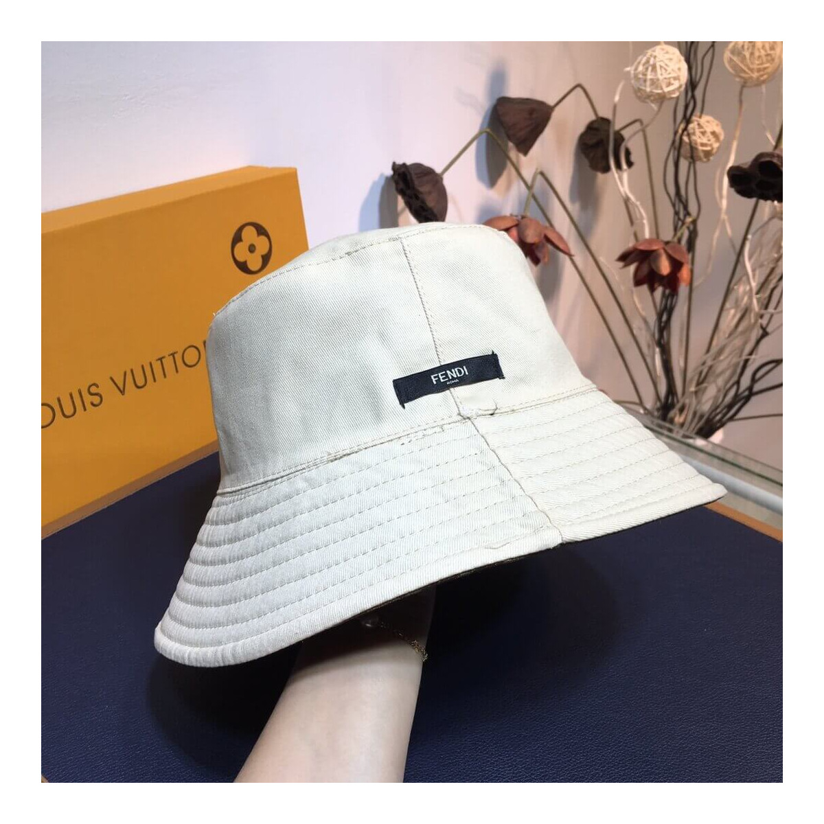 Fendi Reversible FF Bucket Hat FD-005