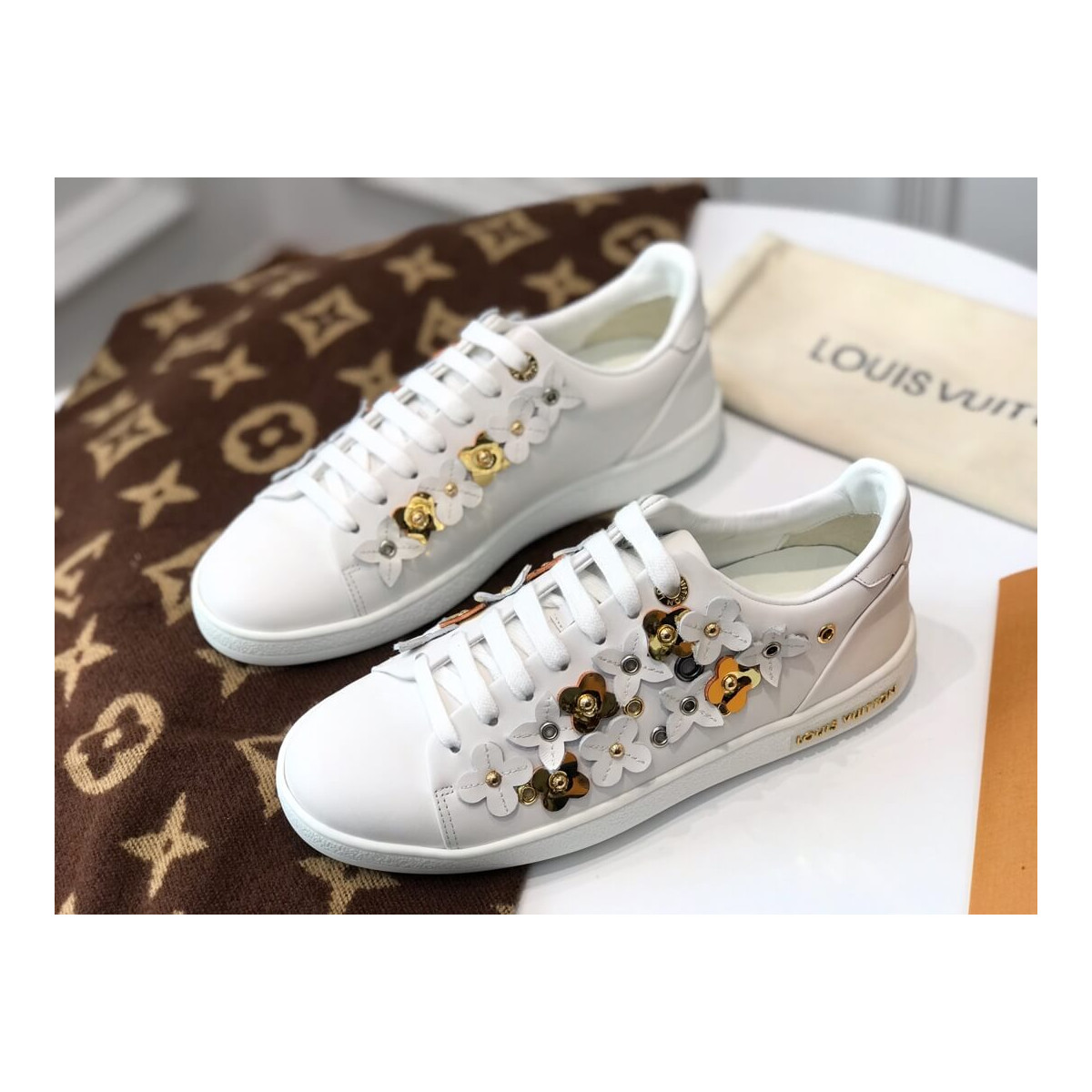 Louis vuitton Frontrow Flower Applique Sneaker 1A5NQK White