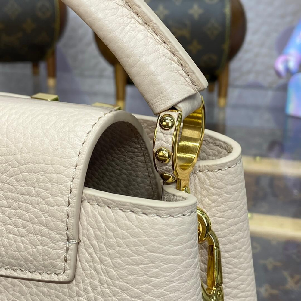 Louis Vuitton Capucines Mini M23082 Quartz White