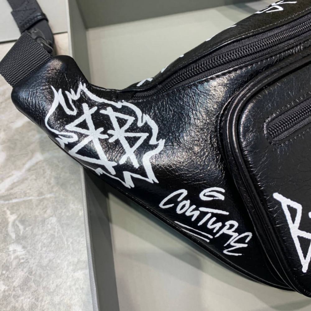 Balenciaga Graffiti Explorer Waist Bag 180402 Black/White