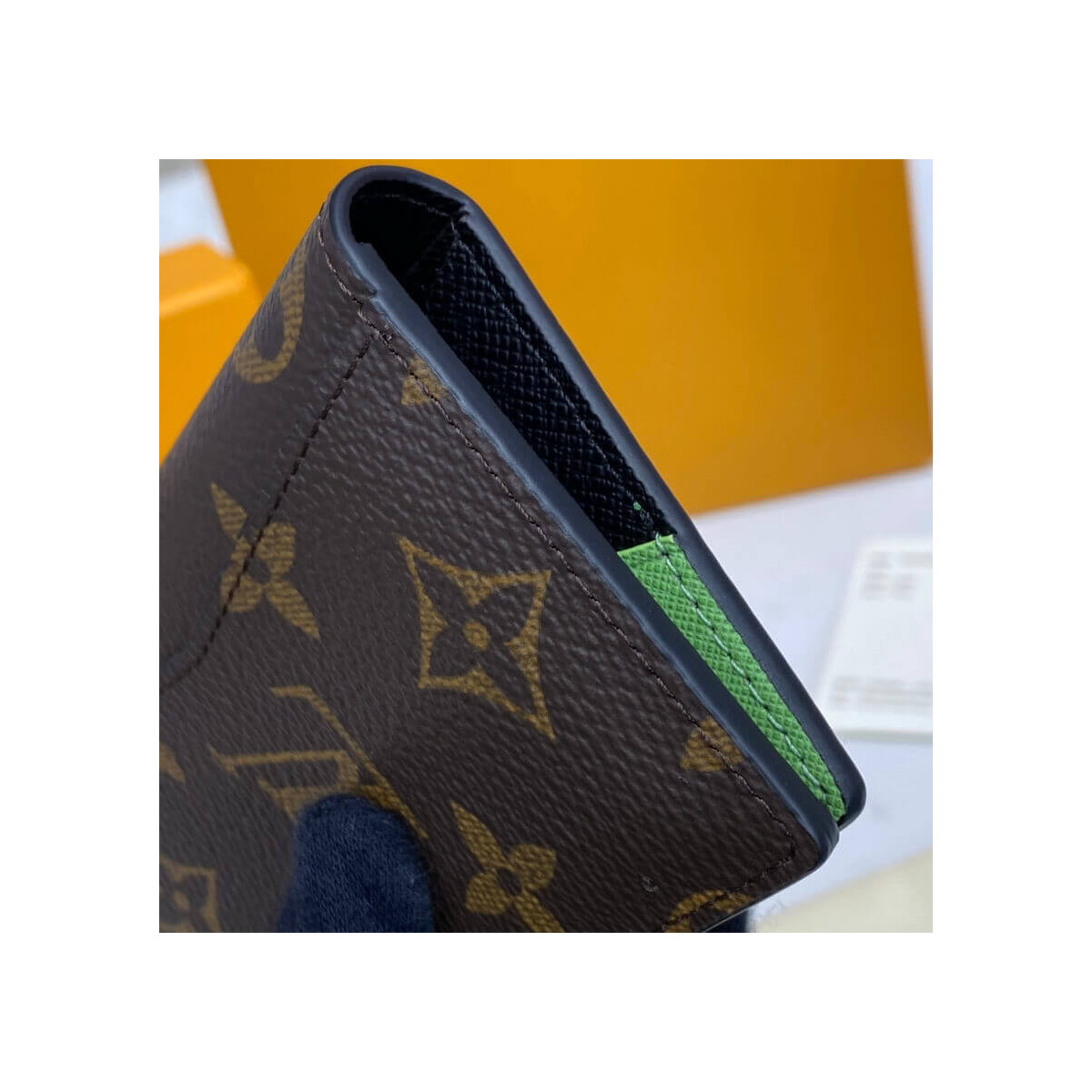 Louis Vuitton Pocket Organizer M80154