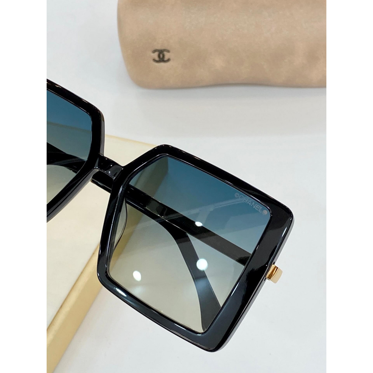 Chanel Rectangle Sunglass 5529